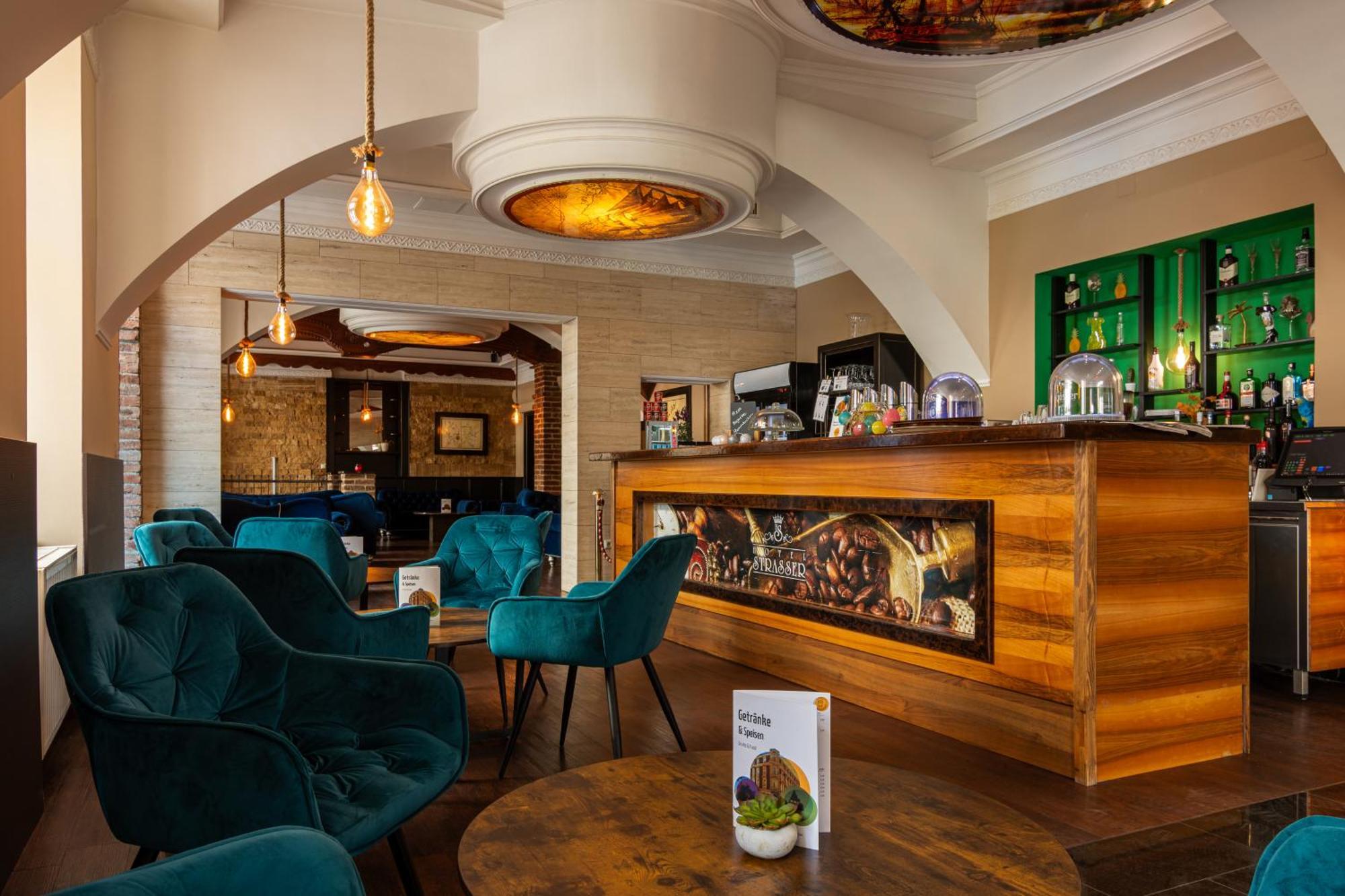 Western Strasser Hotel
